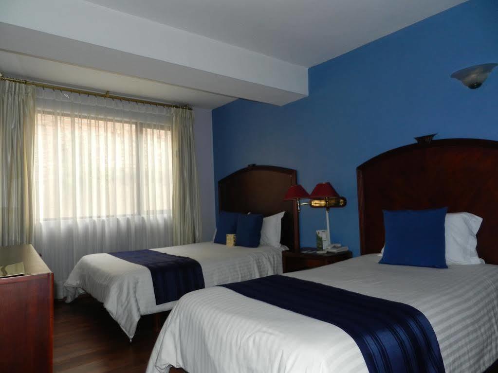 Hotel Libertador ロハ エクステリア 写真