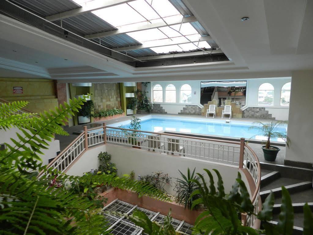 Hotel Libertador ロハ エクステリア 写真